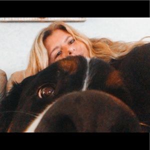 Meet your Posher, Julia